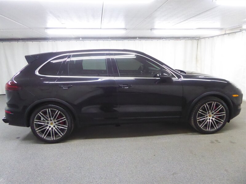 2015 PORSCHE CAYENNE - Image 8