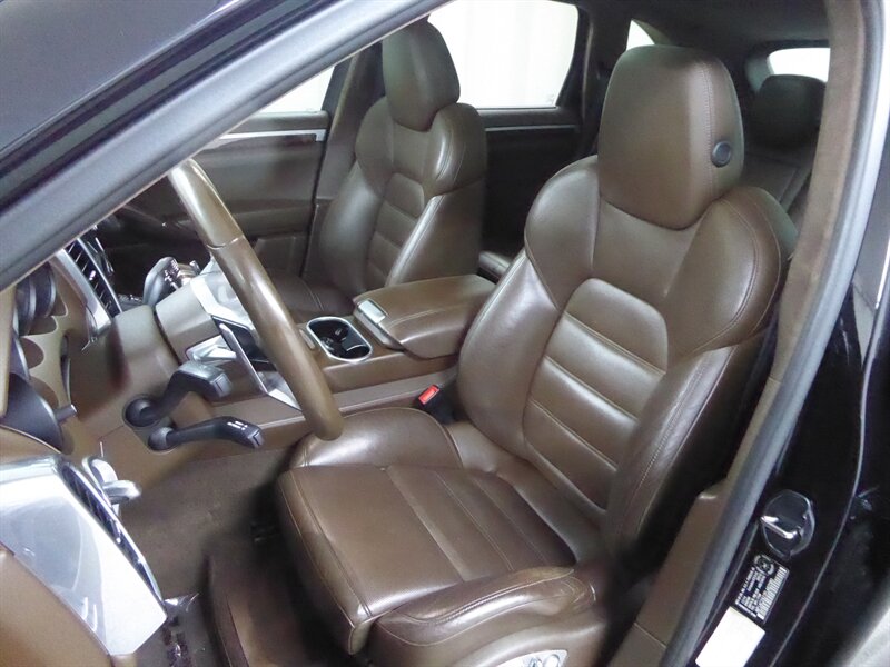 2015 PORSCHE CAYENNE - Image 20