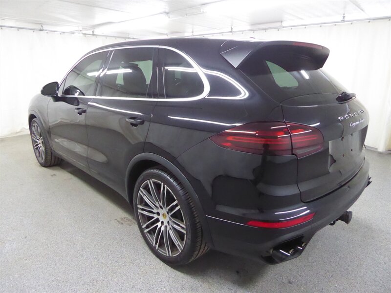 2015 PORSCHE CAYENNE - Image 5