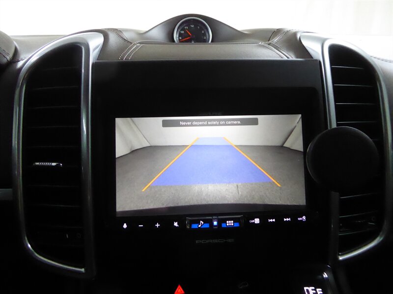 2015 PORSCHE CAYENNE - Image 14