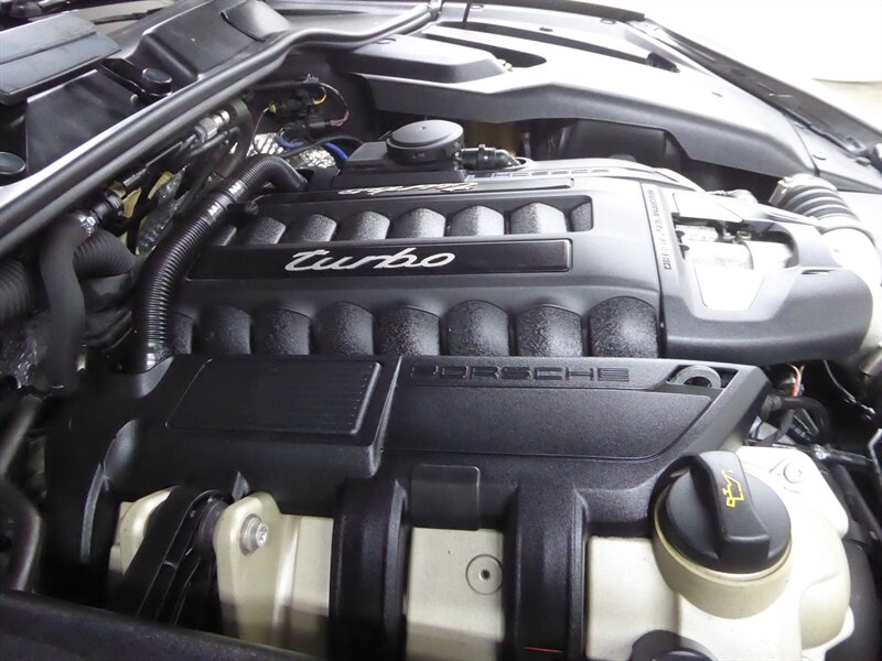 2015 PORSCHE CAYENNE - Image 39