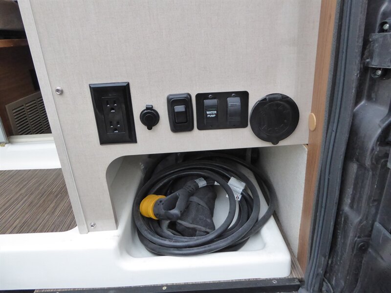 2017 RAM PROMASTER 3500 - Image 39