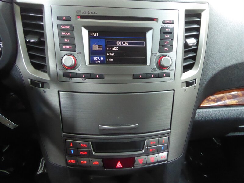 2012 SUBARU OUTBACK - Image 14