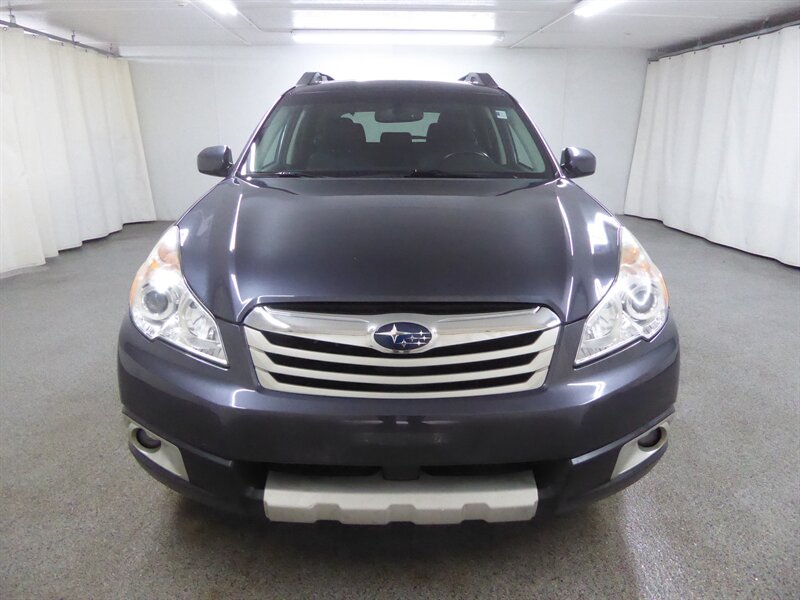 2012 SUBARU OUTBACK - Image 2