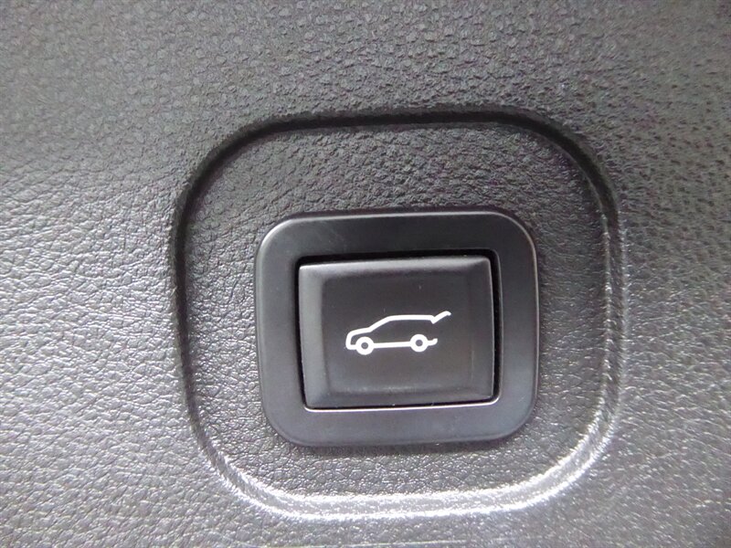 2015 CHEVROLET EQUINOX - Image 32