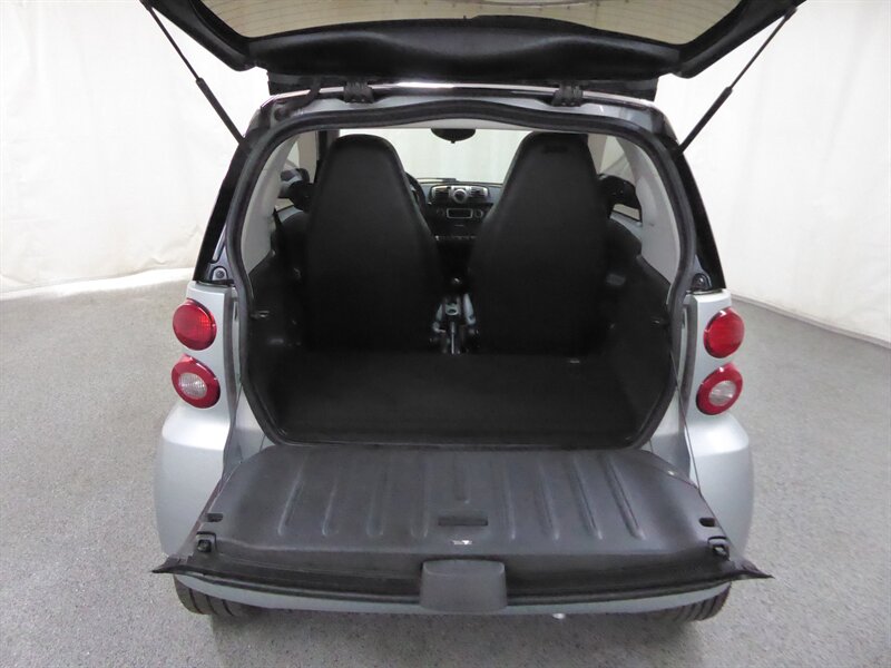 2011 SMART FORTWO - Image 26