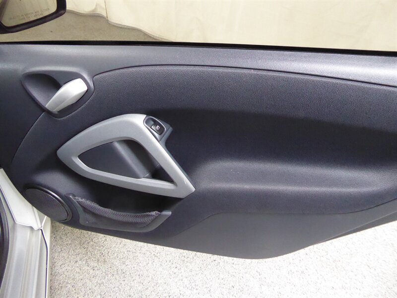 2011 SMART FORTWO - Image 24