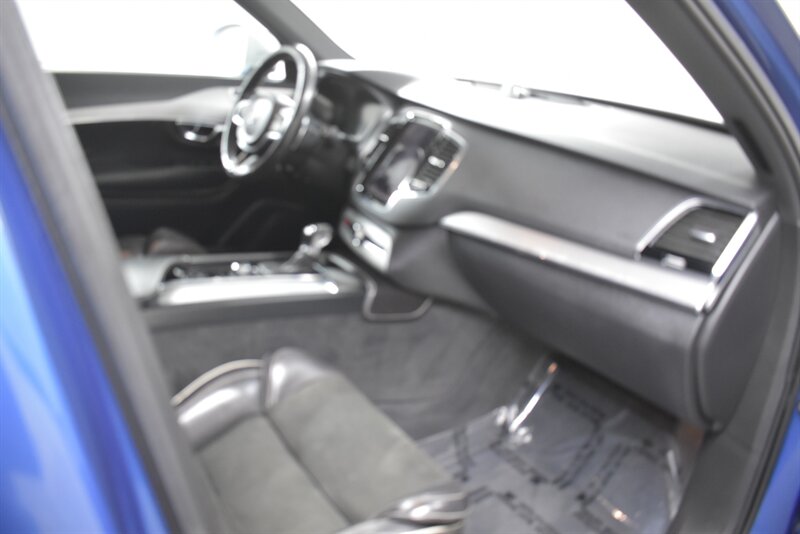 2016 VOLVO XC90 - Image 23