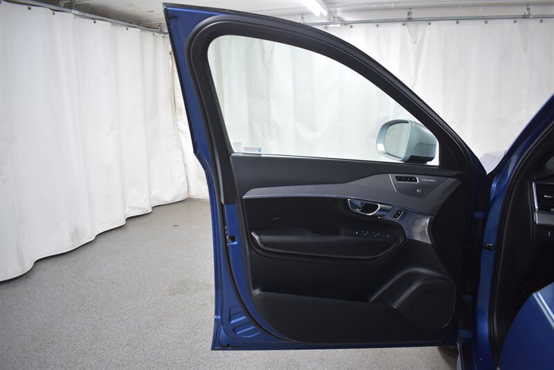 2016 VOLVO XC90 - Image 22