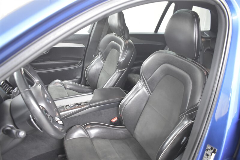 2016 VOLVO XC90 - Image 20