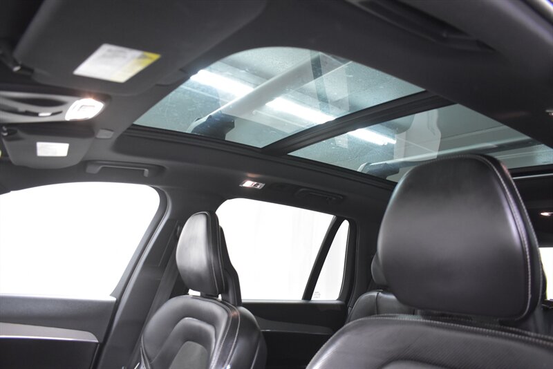 2016 VOLVO XC90 - Image 18