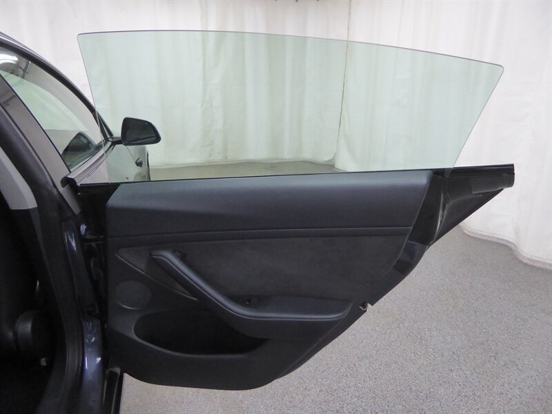 2022 TESLA MODEL 3 - Image 28