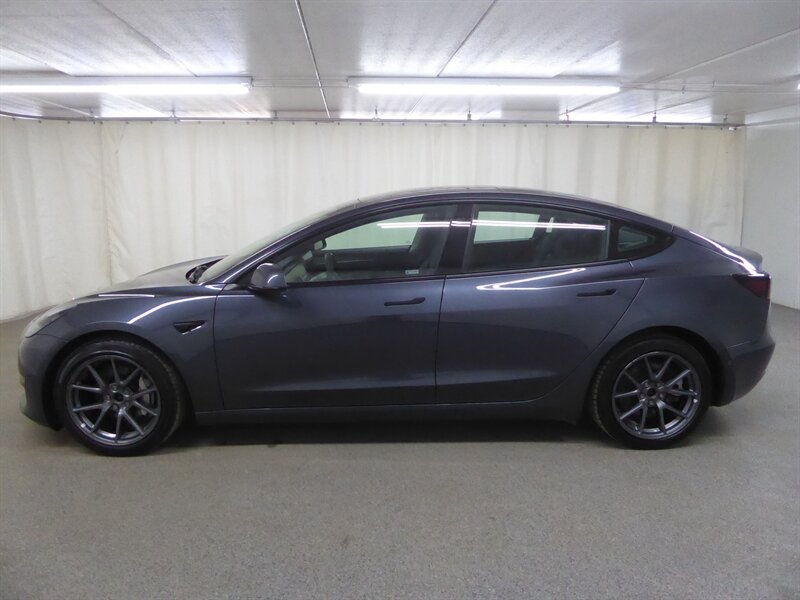 2022 TESLA MODEL 3 - Image 4