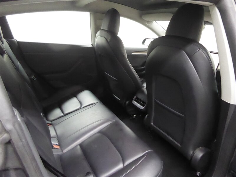 2022 TESLA MODEL 3 - Image 26