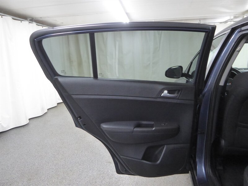 2017 KIA SPORTAGE - Image 30