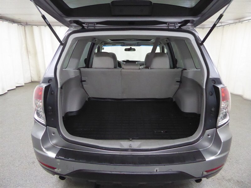 2011 SUBARU FORESTER - Image 33