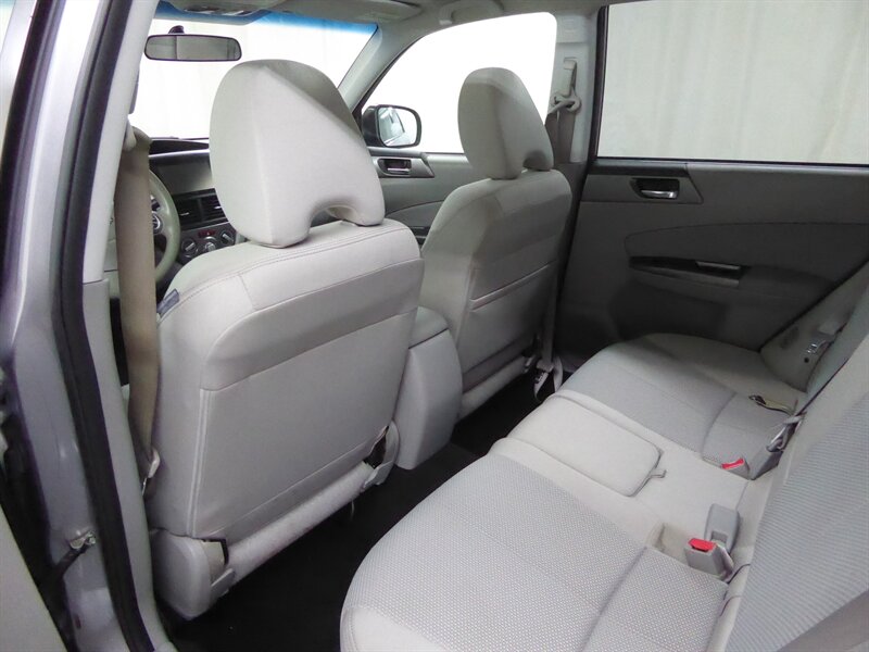 2011 SUBARU FORESTER - Image 27