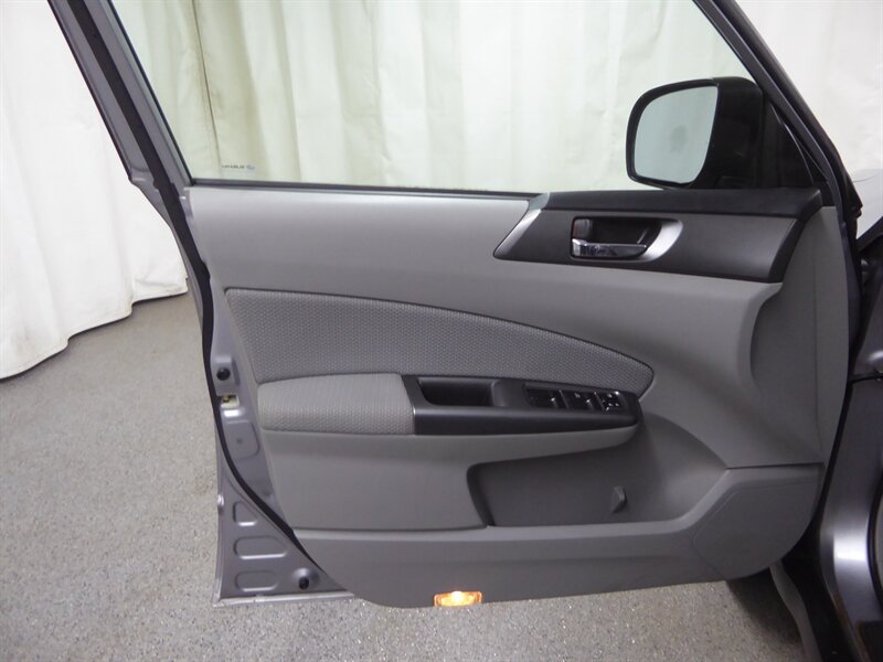 2011 SUBARU FORESTER - Image 22