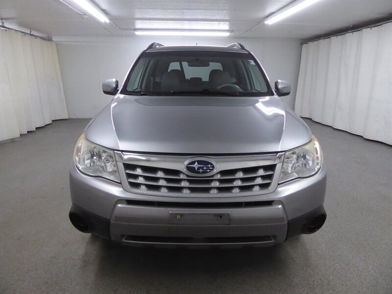 2011 SUBARU FORESTER - Image 2