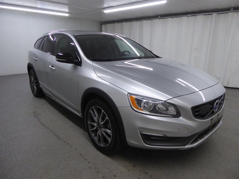 2015 Volvo V60 Cross Country T5  