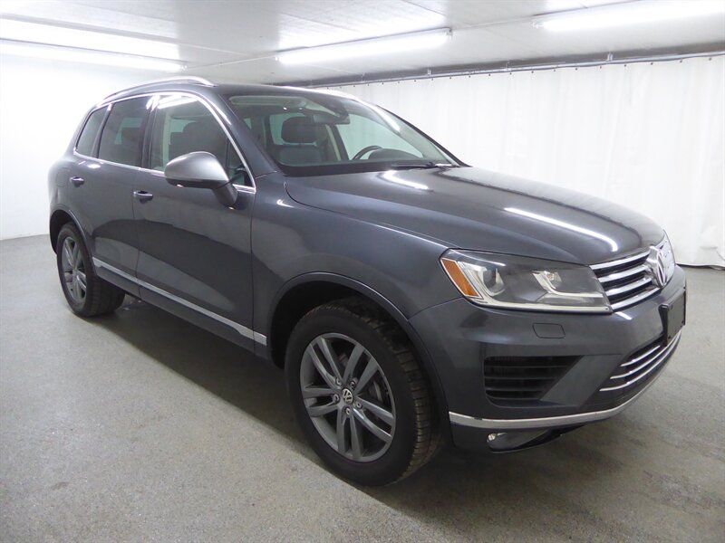 2016 Volkswagen Touareg TDI Sport  