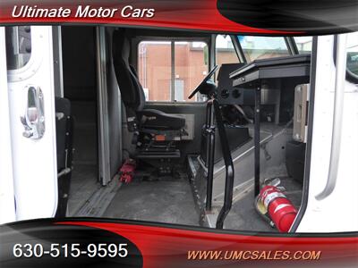 2013 Ford F59   - Photo 13 - Downers Grove, IL 60515
