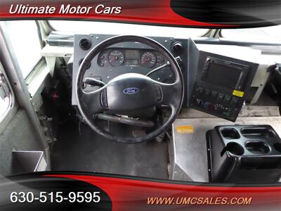 2013 Ford F59   - Photo 9 - Downers Grove, IL 60515