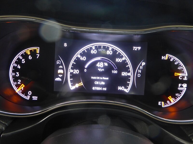 2017 JEEP GRAND CHEROKEE - Image 12