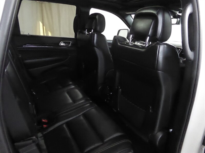 2017 JEEP GRAND CHEROKEE - Image 30