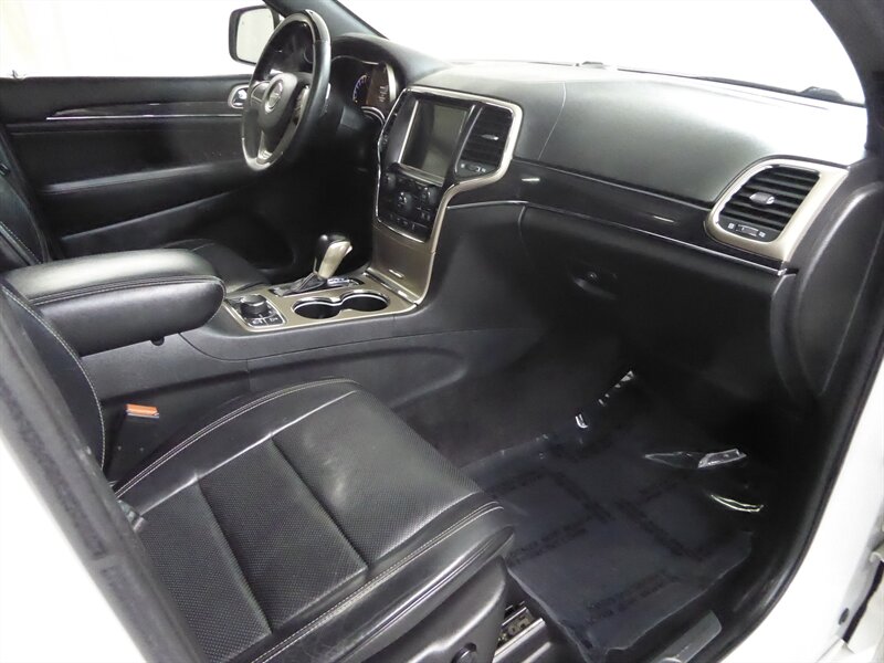 2017 JEEP GRAND CHEROKEE - Image 23