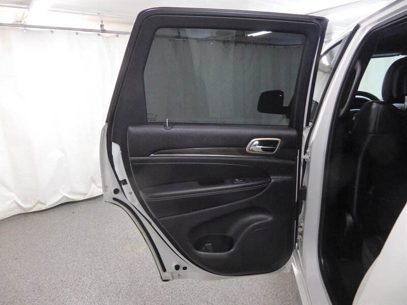 2017 JEEP GRAND CHEROKEE - Image 29