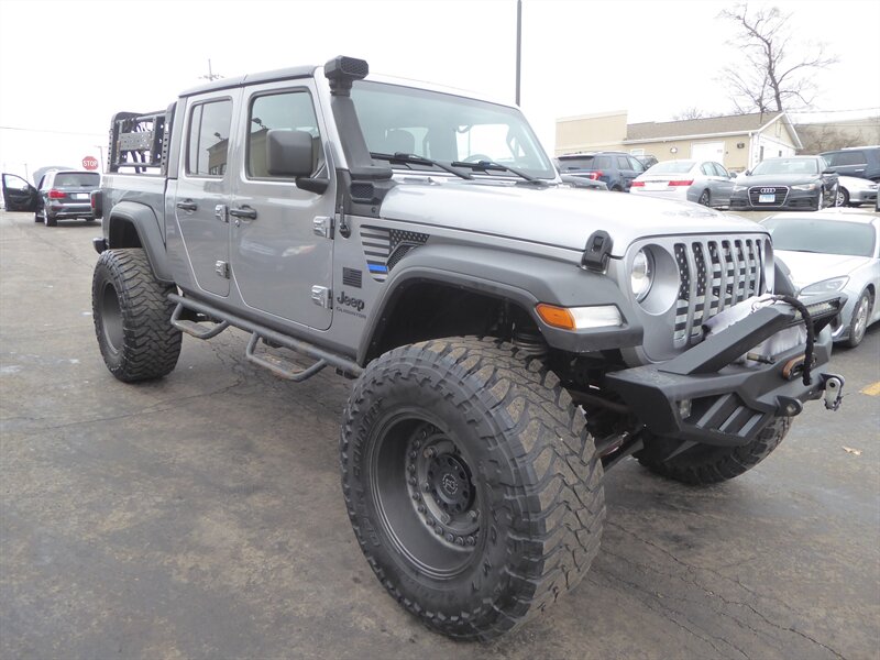 2020 Jeep Gladiator Sport  