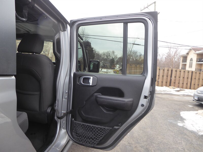 2020 JEEP GLADIATOR - Image 31