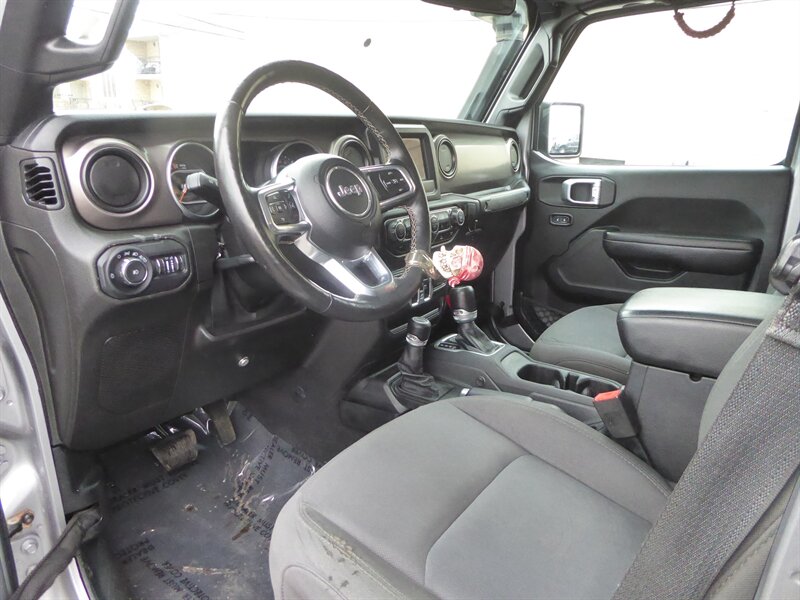 2020 JEEP GLADIATOR - Image 18