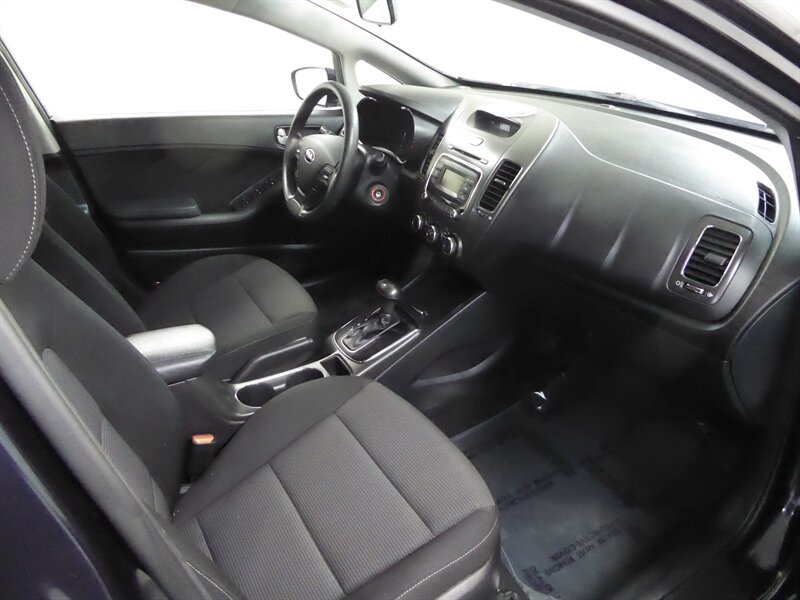 2018 KIA FORTE - Image 19