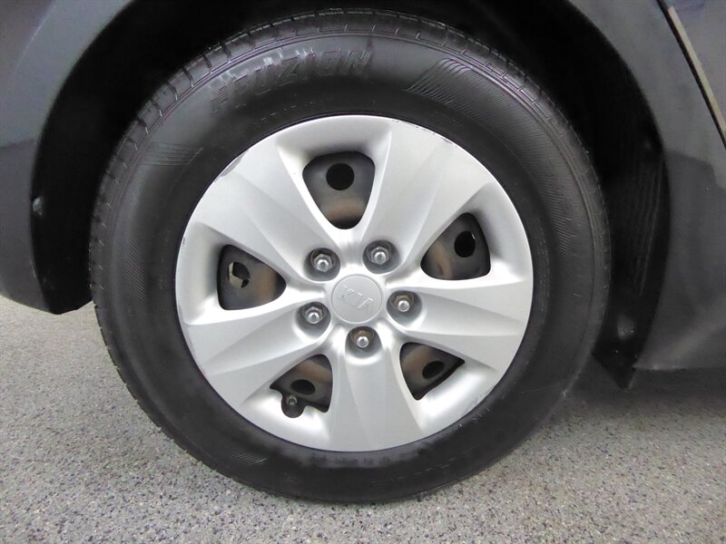 2018 KIA FORTE - Image 30