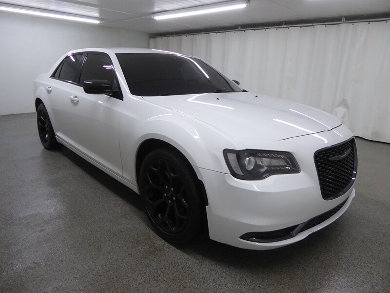 2018 Chrysler 300 Touring  
