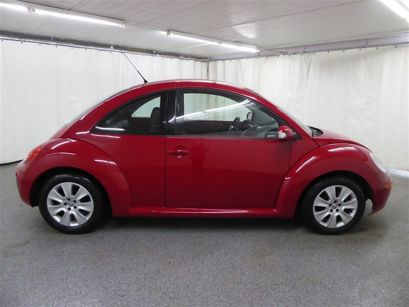 2008 Volkswagen New Beetle S PZEV photo