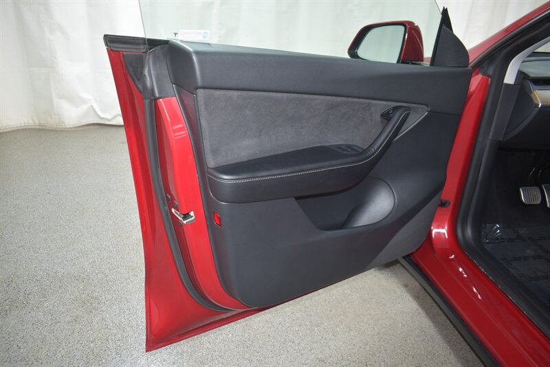 2021 TESLA MODEL Y - Image 19