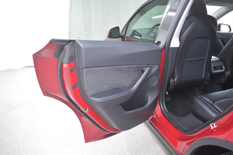 2021 TESLA MODEL Y - Image 26