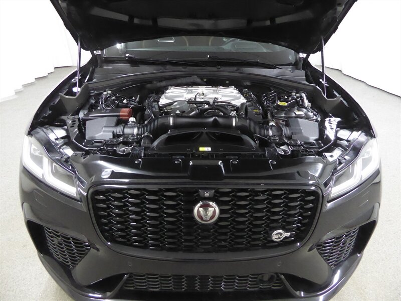 2023 JAGUAR F-PACE - Image 38