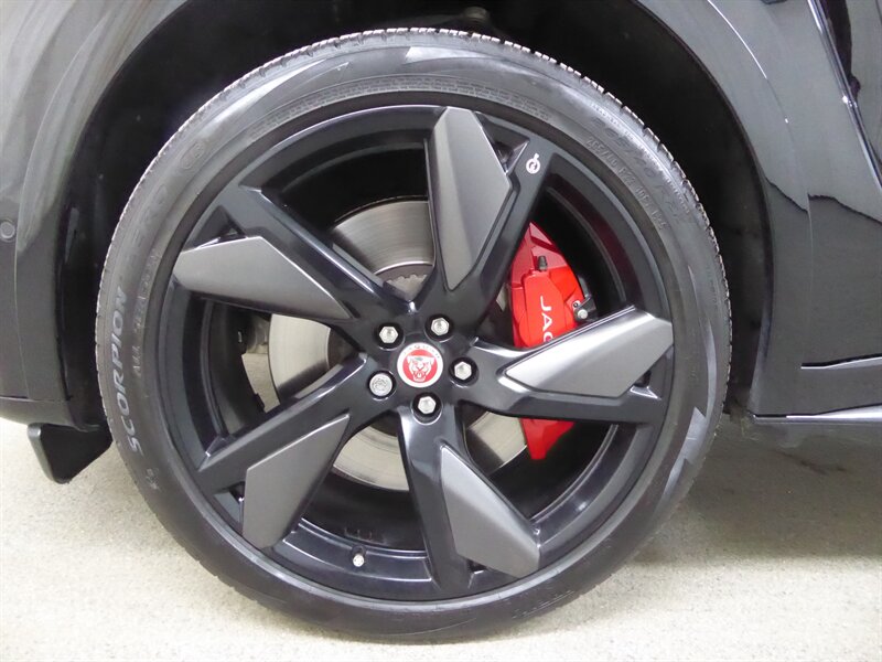 2023 JAGUAR F-PACE - Image 37