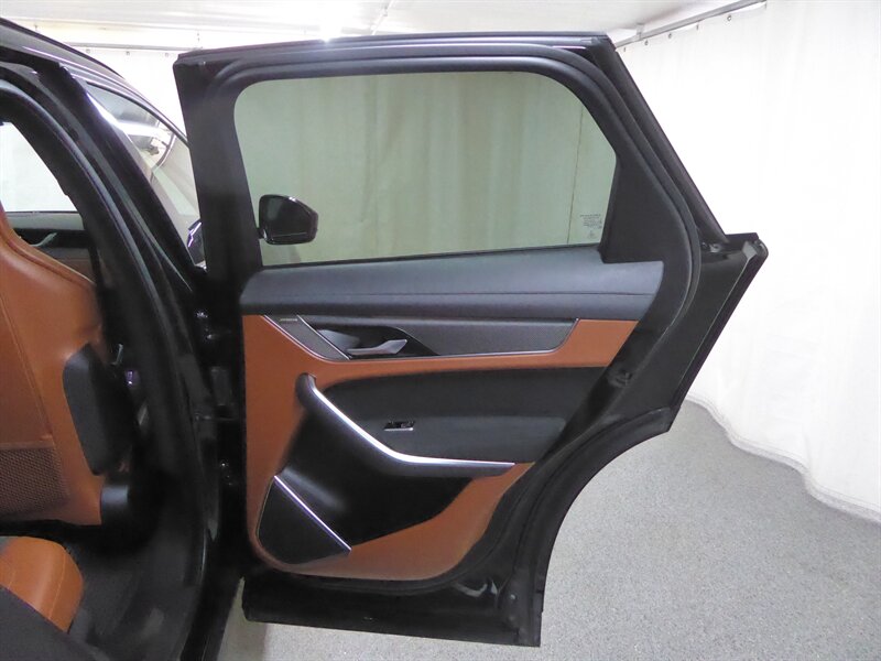 2023 JAGUAR F-PACE - Image 33