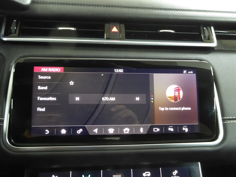 2018 LAND ROVER RANGE ROVER VELAR - Image 17