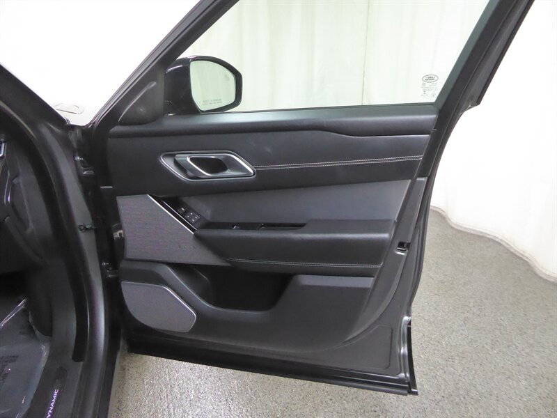 2018 LAND ROVER RANGE ROVER VELAR - Image 27