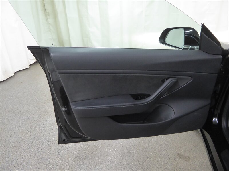 2018 TESLA MODEL 3 - Image 19