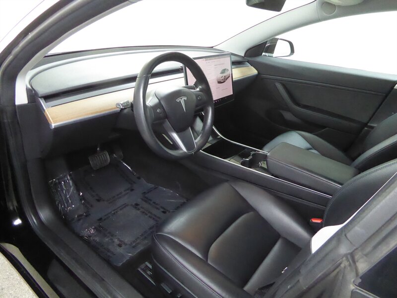 2018 TESLA MODEL 3 - Image 16