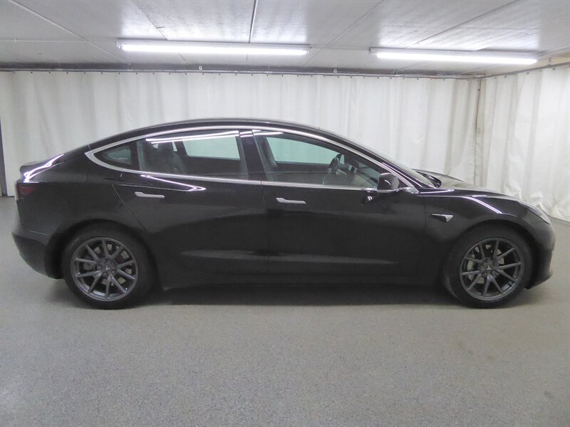 2018 TESLA MODEL 3 - Image 8