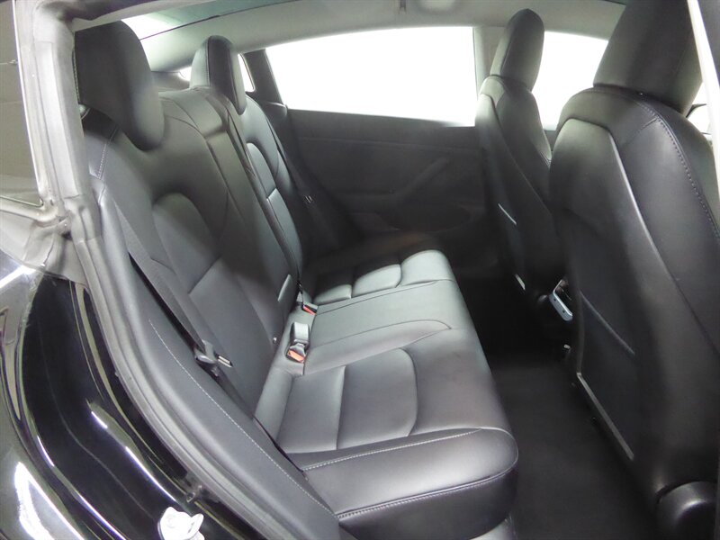 2018 TESLA MODEL 3 - Image 28