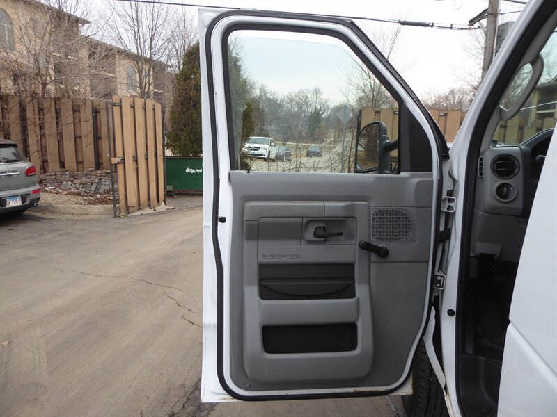2014 FORD E-250 - Image 17